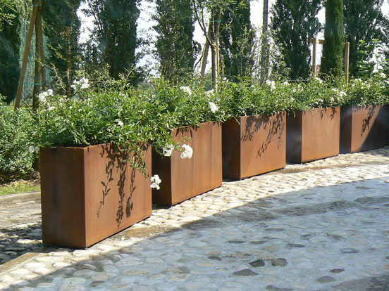 fioriere-corten-coon-piedini-regolabili